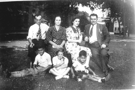 Brogli Mtys, felesge Hauser Katalin, lenyuk Mria Amerikban.jpg