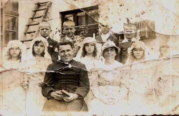 Elsőáldozás 1934 k