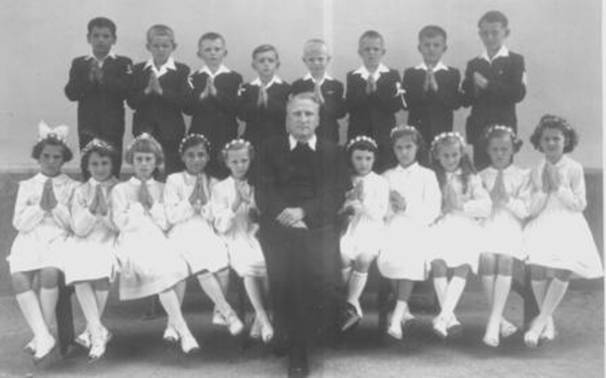 Elsőáldozás 1952-es születésűek Hoffmann Jánossal.jpg