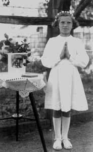 Rendes Magda elsőáldozó