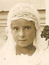 Hochvárt Katalin elsőáldozó 1930 k..JPG