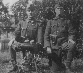 1940 2. vh Hochvrt Istvn jobbra.JPG