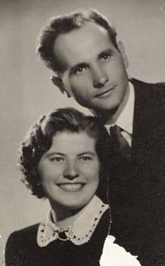 Brogli_Mrton_s_Deutsch_Magdolna_eljegyzs_1955.jpg