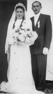 Nezczki Katalin s Brogli Andrs 1949 m 8 cm