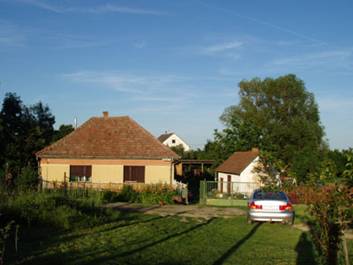 2009 jn Tanyai hzak Czilli Mrton.jpg