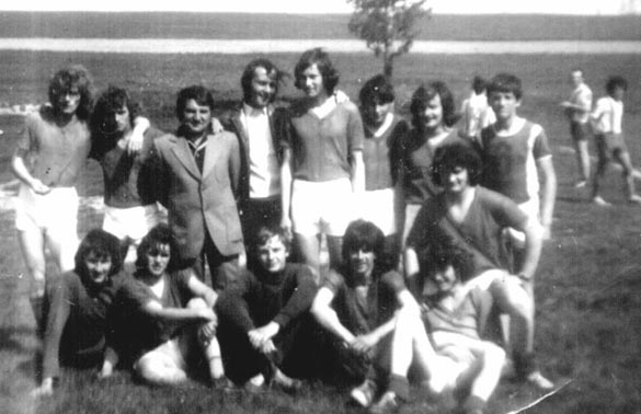 Focicsapat 1975 k. kzeli.JPG