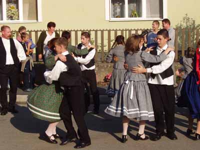 Szreti felvonuls 2005 007.jpg