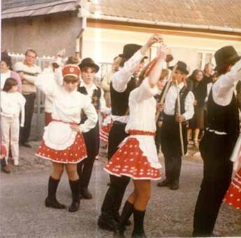 Szreti felvonuls..jpg