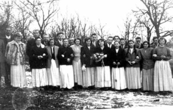 Koszorslnyok s vflyek 1950-es vek
