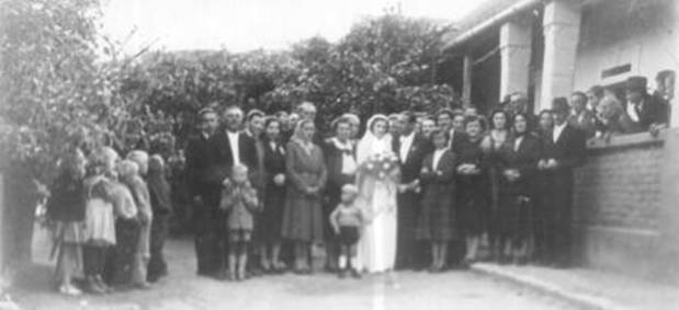 Hauser Bzsi lakodalom