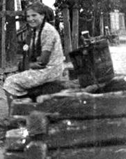 Rk Lajosk eltt 1940-es vek.JPG