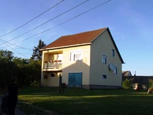 2009 jn Tanyai hzak Szabadosi Zoltn.jpg